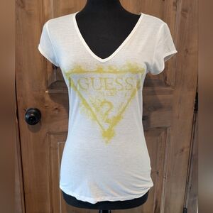 Classic Guess Women's Sheer White Chartreuse Cotton T-shirt Size L